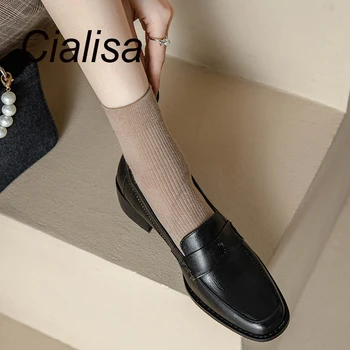 Женская обувь Cialisa; лаконичные туфли-лодочки из натуральной кожи с круглым носком; Повседневная женская обувь ручной работы коричневого цвета на среднем каблуке 4 см без застежки; Новинка 2023 года;