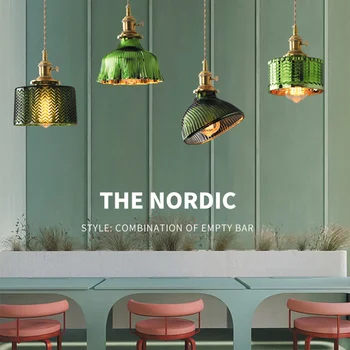 Люстра в ресторане в скандинавском минималистичном стиле, ретро-ностальгический прикроватный бар, крыльцо, зеленая лампа из цельнозернового стекла