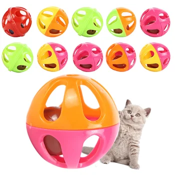 10шт Игрушки-Колокольчики для Кошек Красочные Пластиковые Полые Двухцветные Игрушки Jingle Bell Pounce Chase Ball (Случайный цвет)