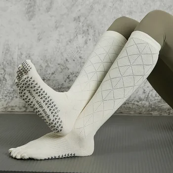 Носки для йоги с пятью пальцами, женские чулки, профессиональные силиконовые противоскользящие носки для пилатеса, однотонные хлопковые спортивные носки для танцев на полу